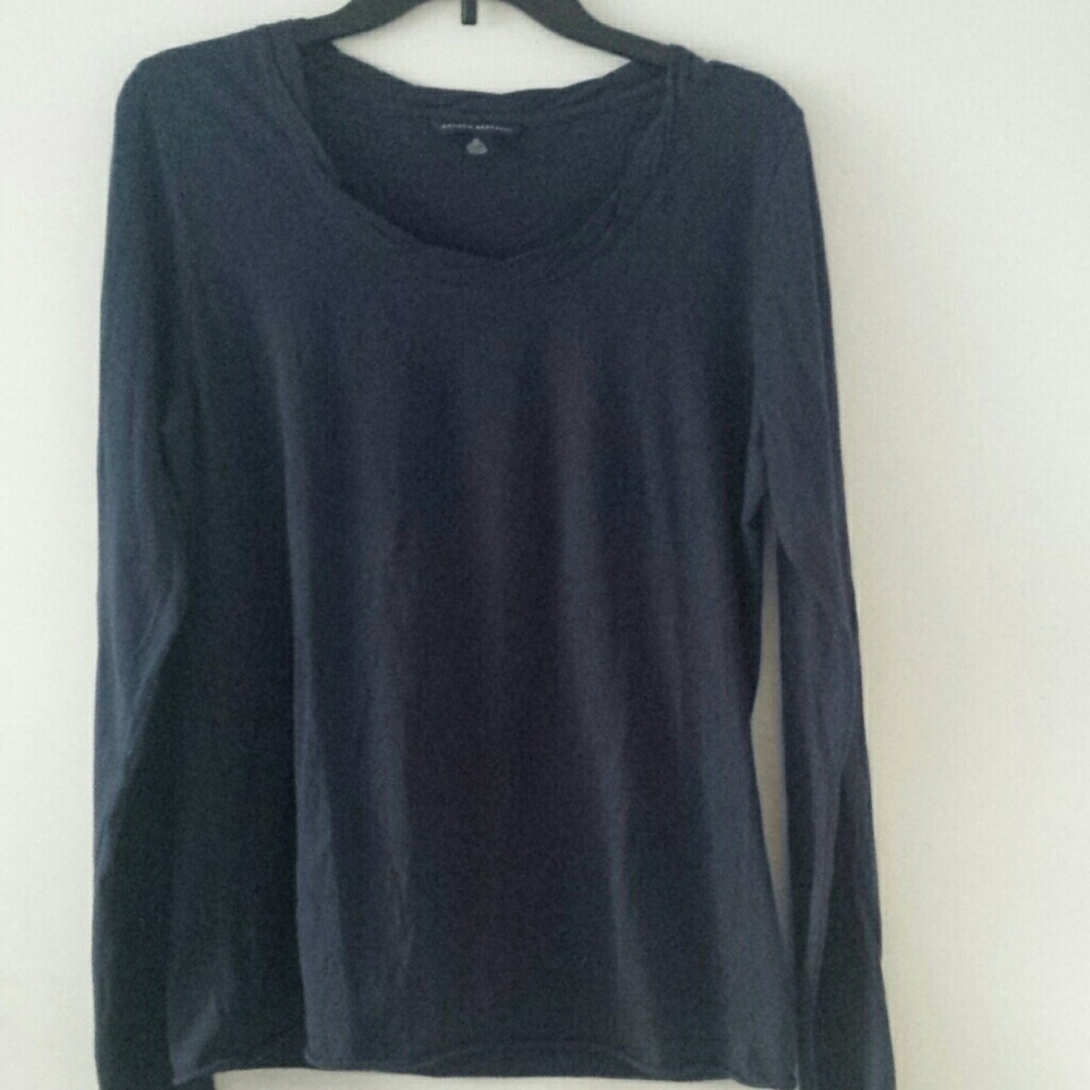 Banana Republic long sleeve t shirt